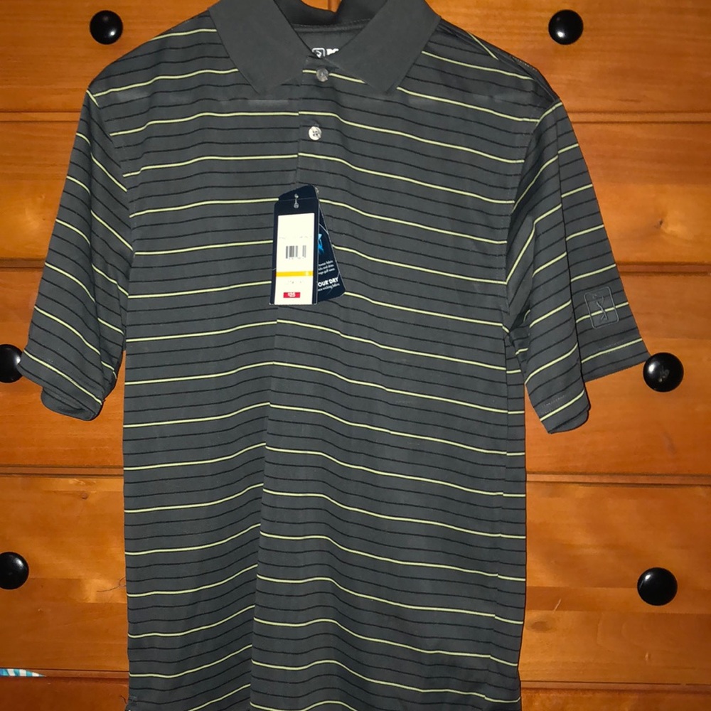 Men’s PGA tour short sleeve golf shirt!